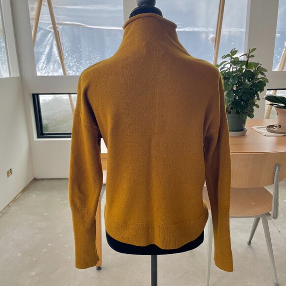 Aritzia Wilfred Cyprie Sweater Size Large - Picture 2 of 11